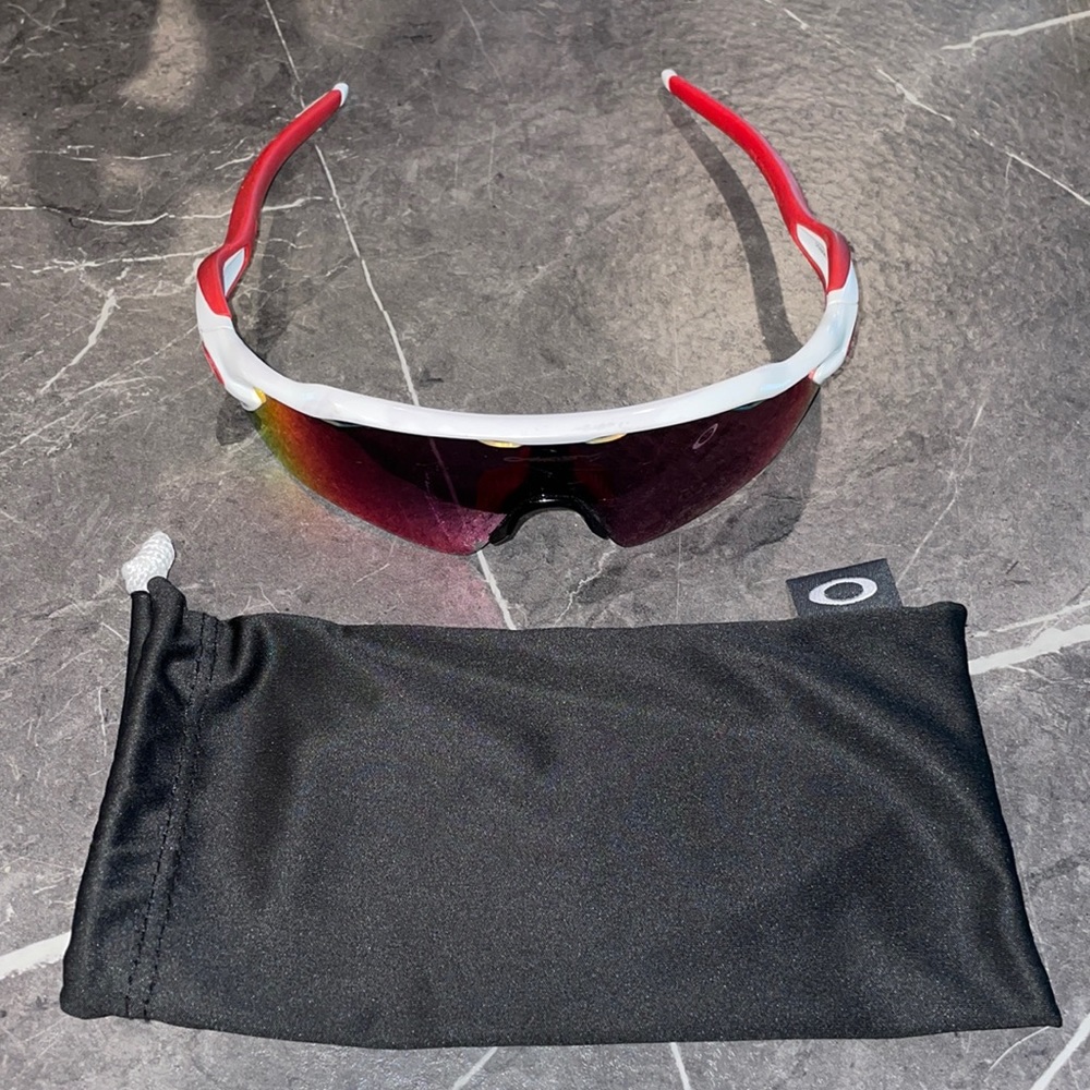 Oakley Radar